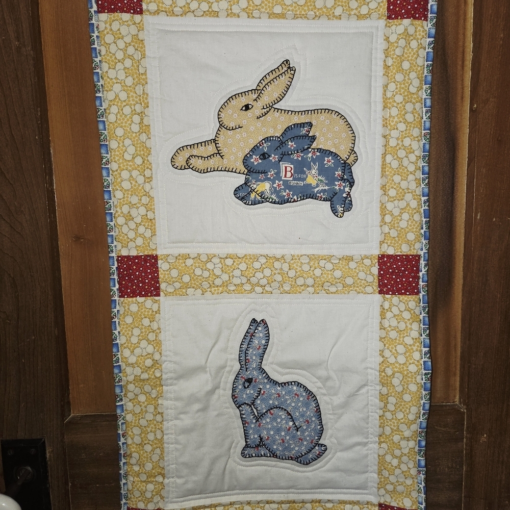 handmade quilted wall hanging table runner Easter rabbits farm - Picture 6 of 9